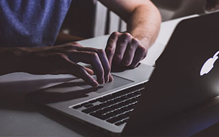 Kaiyun Sports-开云体育-长女追忆老马：从此我不惧怕死亡 因为能与你重逢