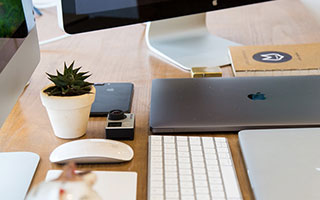 世乒联大满贯新加坡站 王曼昱战胜对手晋级女单16强