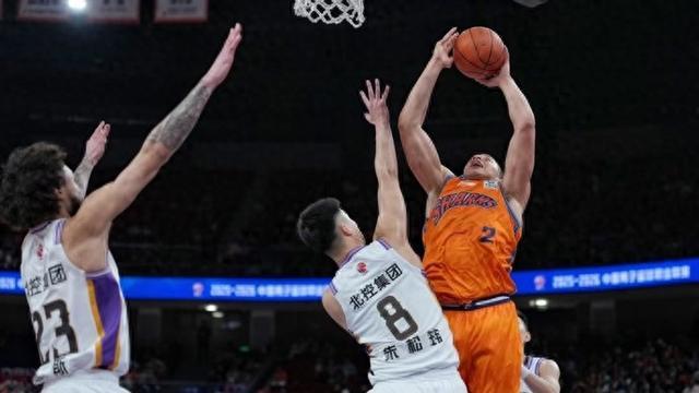 开云登录入口-五人得分上双！上海久事男篮主场战胜北控队